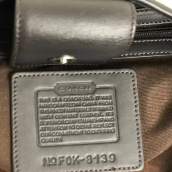 Coach Vintage Signature C Wool Shoulder Bag - Picture 2 of 14